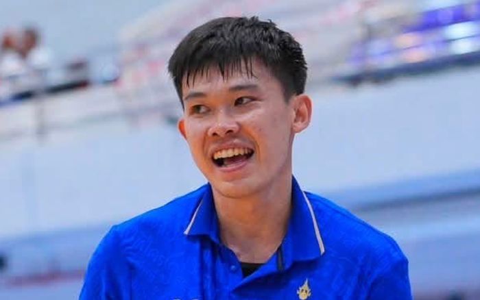 Tuyển Thái Lan thắng đậm 6-1, tranh đỉnh bảng với Việt Nam