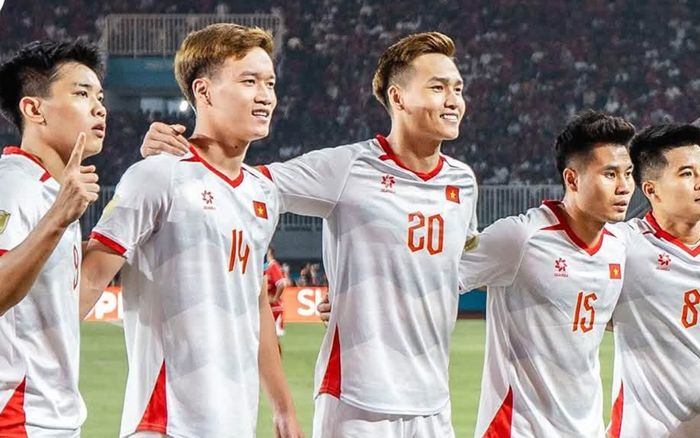Thán phục quyết định cao tay của HLV Kim Sang Sik