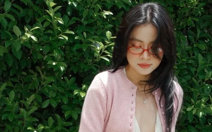 Vẻ đẹp dịu dàng của quê nhà Hoàng Thùy Linh khi trời chớm thu