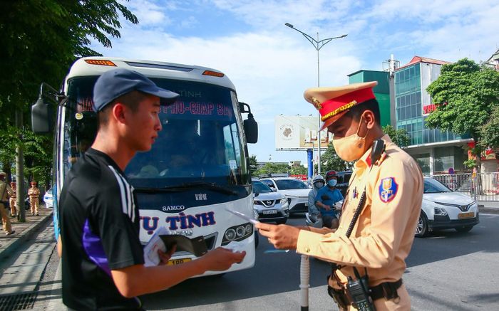Ngày đầu nghỉ lễ 2/9, Hà Nội xử lý hơn 1.100 trường hợp vi phạm giao thông