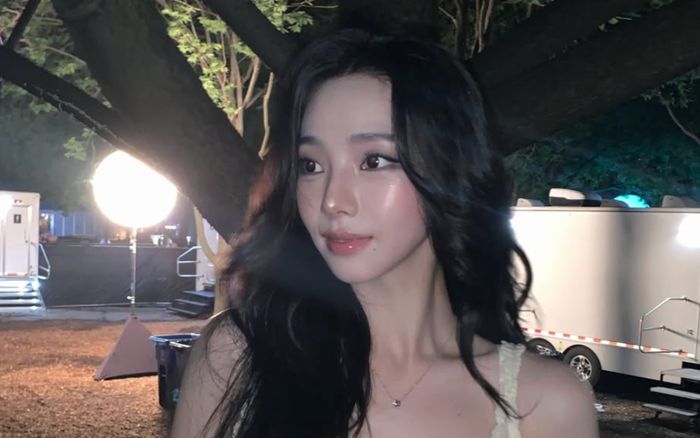 Karina (aespa) biến hóa với phong cách độc đáo, visual xinh đẹp khiến fan xuýt xoa