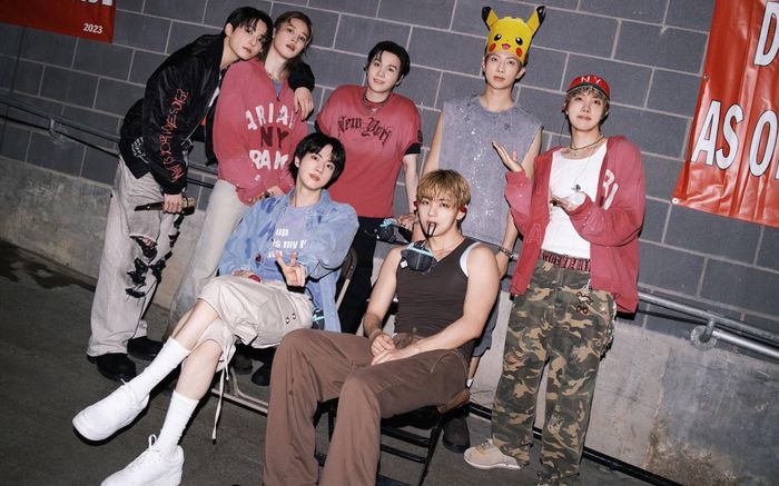 Sự thật khắc nghiệt sau ánh hào quang Kpop: Gần một nửa nhóm nhạc tan rã sau 3 năm, chỉ 1,61% trở thành 'triệu bản'