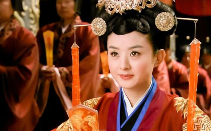 5 sao Hoa ngữ có số phận giống nhân vật trong phim