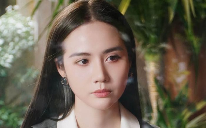 Huyền Lizzie tái xuất phim giờ vàng sau Cách Em 1 Milimet