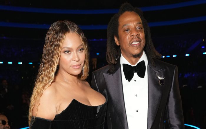 Jay-Z trở lại sau 4 năm, cùng Beyoncé đáp trả antifan