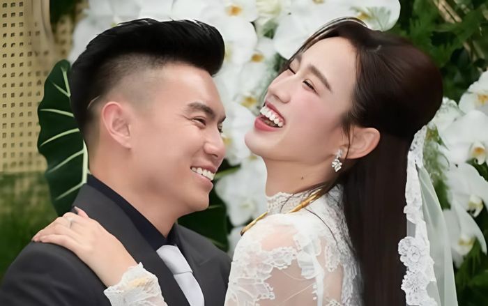 Hoa hậu Đỗ Thị Hà được chồng nựng yêu