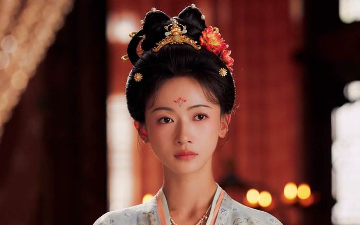 Ngô Cẩn Ngôn tái hiện khí chất Ngụy Anh Lạc năm nào