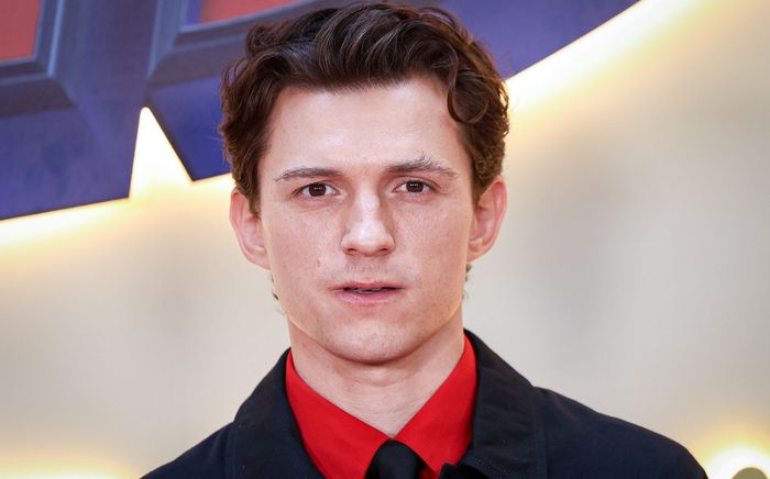 Tom Holland thu về hơn 5 tỷ USD sau 9 năm