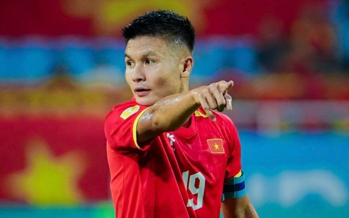 Ngả mũ trước đẳng cấp của Quang Hải