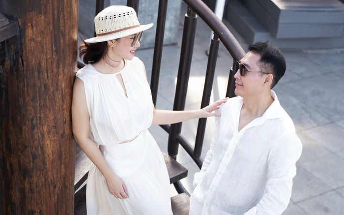 Chồng hơn 11 tuổi thay đổi vì Hương Giang