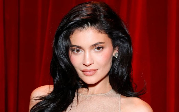 Người mẫu Kylie Jenner hé lộ loạt chi tiết bên trong biệt thự đang xây dựng