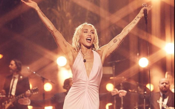 Gần 1,5 triệu người tranh suất xem hai đêm diễn duy nhất của Miley Cyrus