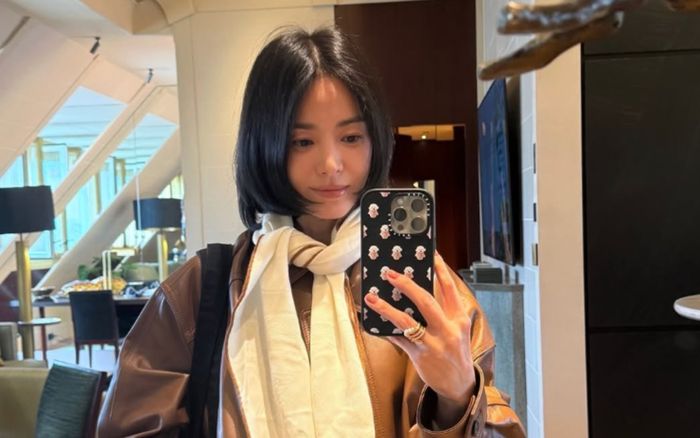 Song Hye Kyo gây chú ý với khoảnh khắc đời thường