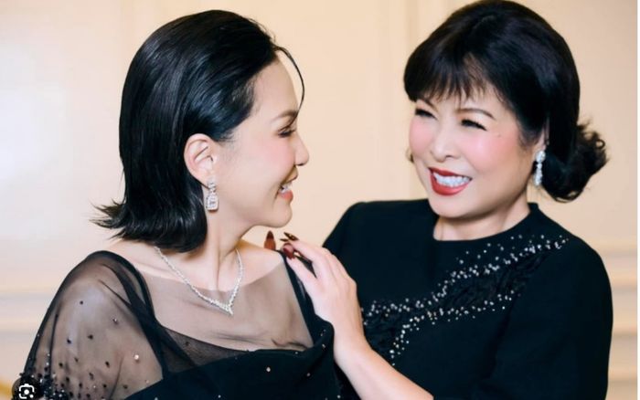 Hồng Vân 'cạch mặt' Hồng Đào theo cách kịch tính