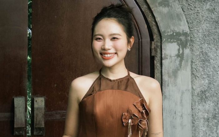 Phương Mỹ Chi báo có tin vui sau 1 tháng 'cưới chồng'