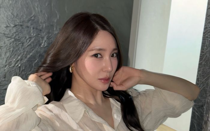 Tiffany Young có động thái đặc biệt sau khi kết hôn với Byun Yo Han