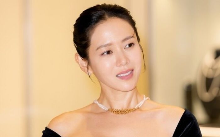 Son Ye Jin trải lòng về những khó khăn khi làm mẹ