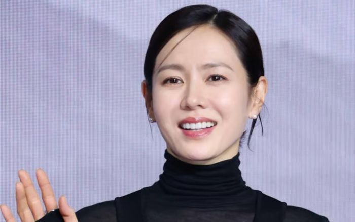 Son Ye Jin tái xuất sau khi sinh: 'Nuôi con khó hơn đóng phim'