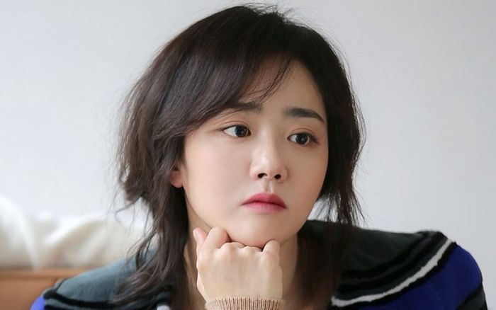 Moon Geun Young bật khóc khi tái xuất showbiz sau kết hôn