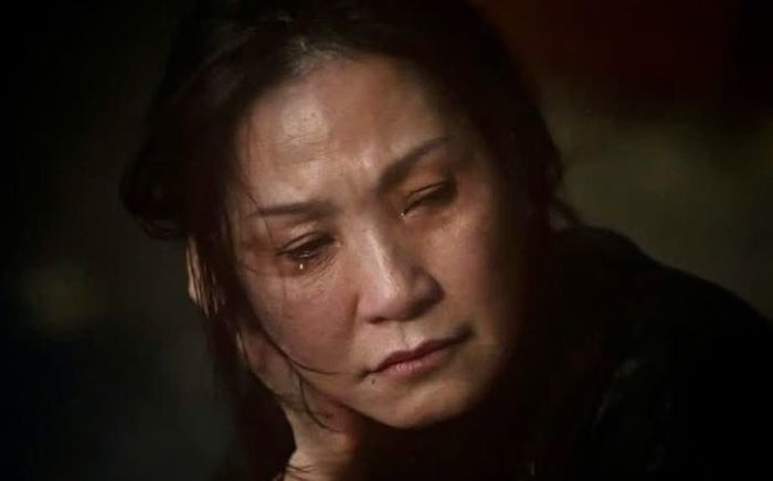 Nghệ sĩ Hồng Đào liên tục chịu cảnh khổ cực