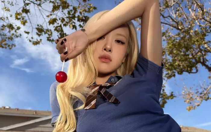 Rosé bị chê thiếu đột phá với ca khúc mới