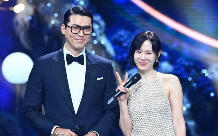 Son Ye Jin tiết lộ lý do luôn che mặt Hyun Bin