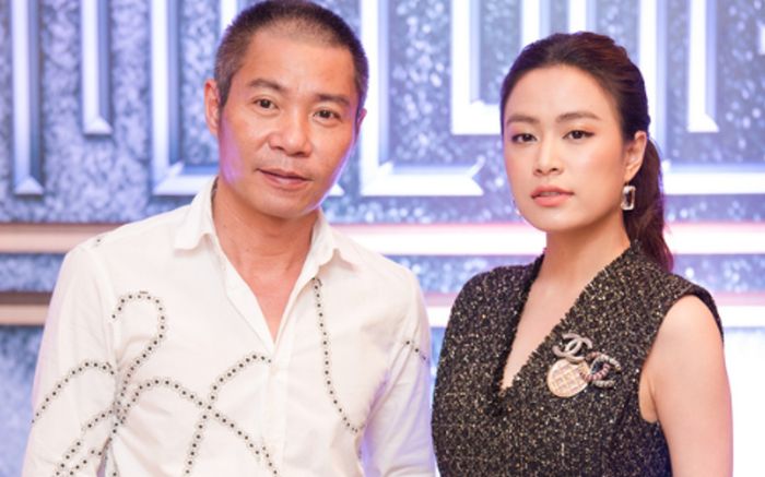 Hoàng Thùy Linh đến thăm NSND Công Lý