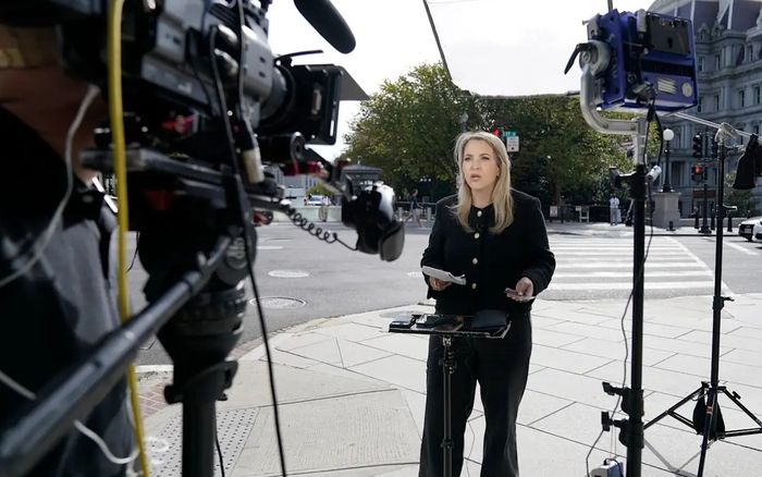 CNN, MS NOW và Politico bị cấm vào Nhà Trắng sau tuyên bố của ông Trump