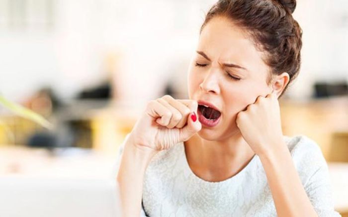 Buồn ngủ sau khi ăn: Vì sao cơ thể lại phản ứng như vậy?