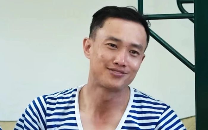 Quốc Trường lộ làn da 'gây sốc', vì sao nên nông nỗi?