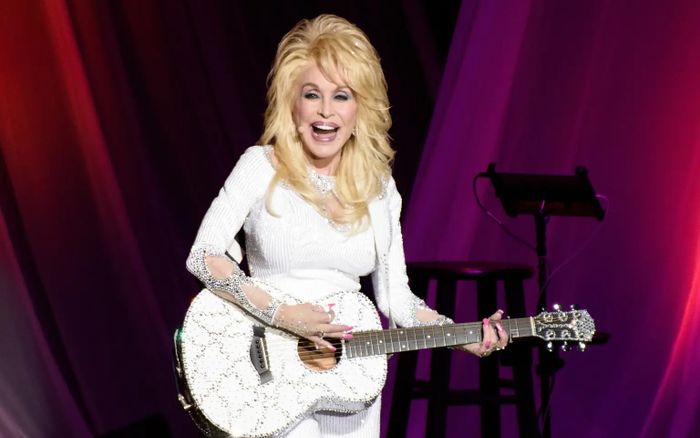 Dolly Parton đã hát bằng cả trái tim trước khi qua đời