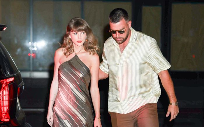 Taylor Swift tung loạt video chưa từng công bố của Travis Kelce