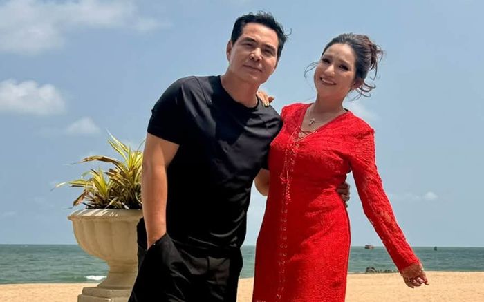 Hạnh phúc đến muộn của NSƯT Cát Tường và Trung Dũng