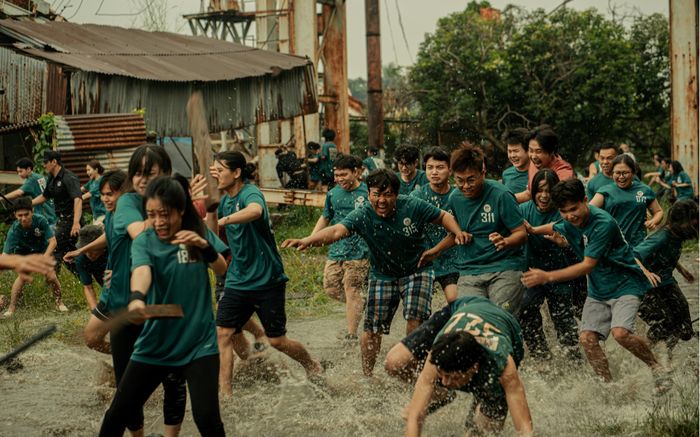 'Trại Buôn Người' lập kỷ lục, doanh thu tăng sốc