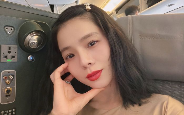 Đang ở nước ngoài, Lệ Quyên bất ngờ tuyên bố về chuyện tình yêu với Lâm Bảo Châu