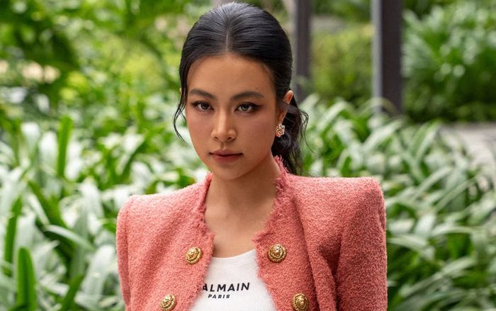 Khán giả mừng 'ngày vui' của Hoàng Thùy Linh tròn 3 năm