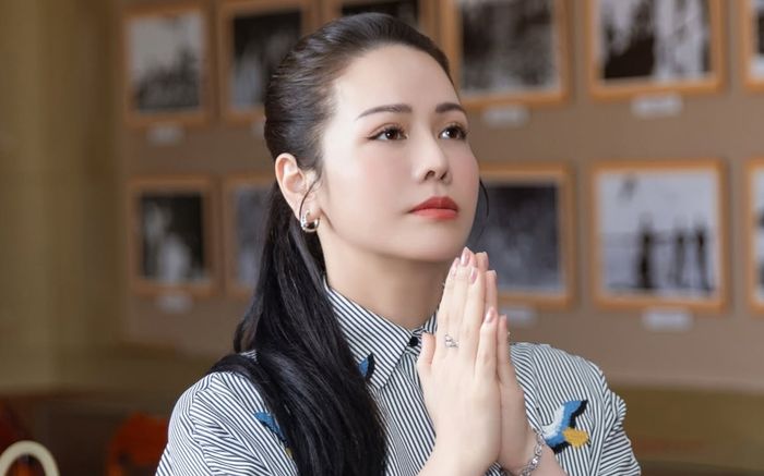 Mừng cho Nhật Kim Anh đã chọn quay về với hạnh phúc cũ