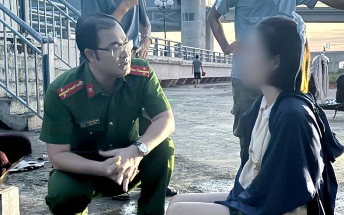Cán bộ Công an khéo léo tiếp cận, người phụ nữ mở lòng tiết lộ câu chuyện khiến chị nghĩ quẩn