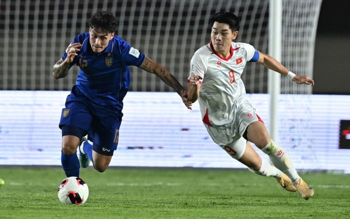 FIFA trừ điểm tuyển Việt Nam, báo tin vui cho Thái Lan