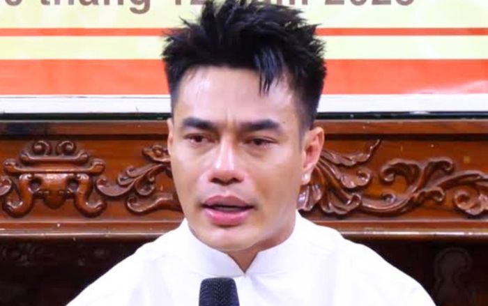 Lê Dương Bảo Lâm bị cảnh sát nước ngoài nhắc nhở