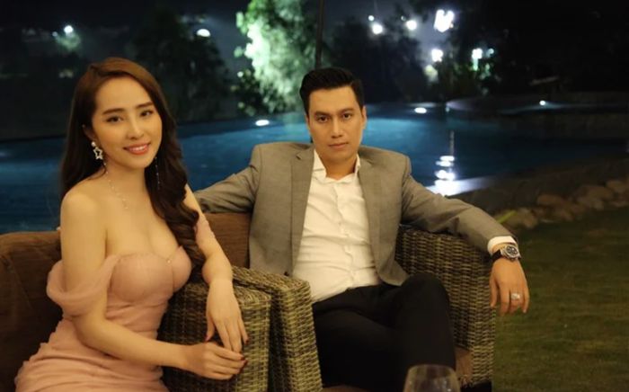Việt Anh và Quỳnh Nga cập nhật thông tin ở Thái Lan