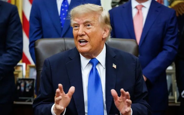 Donald Trump tiếp tục công kích Harry và Meghan