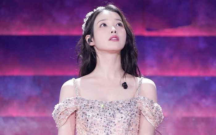 IU bất ngờ trở lại với ca khúc mới sau khi hoãn album và tour diễn