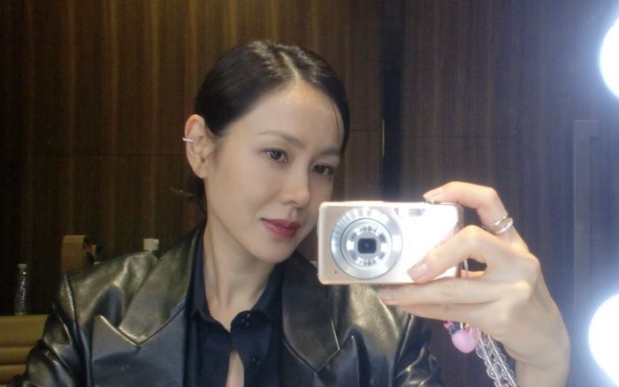Son Ye Jin khoe nhan sắc thăng hạng trước màn tái xuất