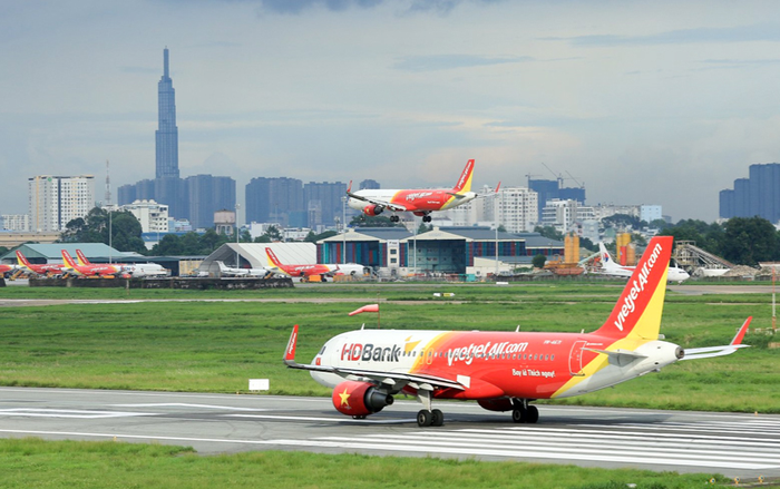 Phạt 4 triệu đồng nữ hành khách ném điện thoại vào người tiếp viên trưởng vì bị nhắc nhở