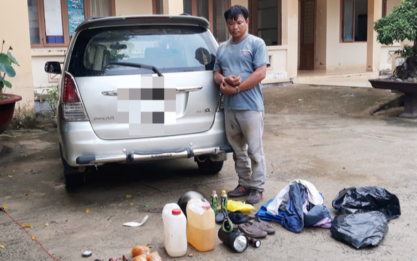 Bắt đối tượng dùng ô tô đi trộm chó để bán lấy tiền tiêu xài
