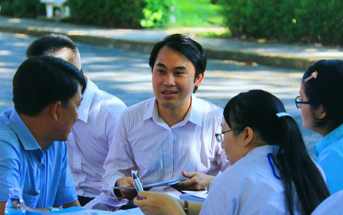 Chia sẻ ý kiến về trường chuyên, giáo sư trẻ tuổi nhất Việt Nam được phụ huynh khen ngợi vì quá tuyệt vời