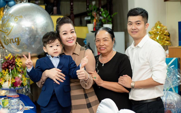 Nhật Kim Anh tiếp tục tố chồng cũ 'chiêu trò' không cho thăm con
