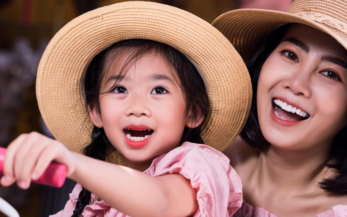 Bé Lavie - con gái Mai Phương đã về ở cùng với bố mẹ Phùng Ngọc Huy
