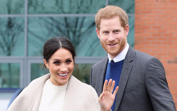 Harry và Meghan lao đao vì mất quyền sử dụng tài khoản mạng xã hội hoàng gia